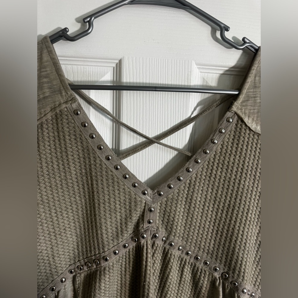 POL Studded Khaki Tank Top - Picture 4 of 6